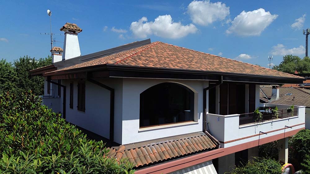 Ristrutturazione di villa bifamiliare